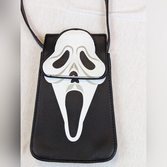 GHOST FACE Crossbody NWOT Adjustable Strap - Picture 1 of 8